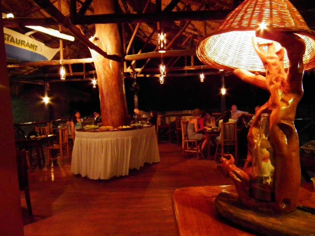 Cooper'S Beach Resort Lucbuan Екстериор снимка