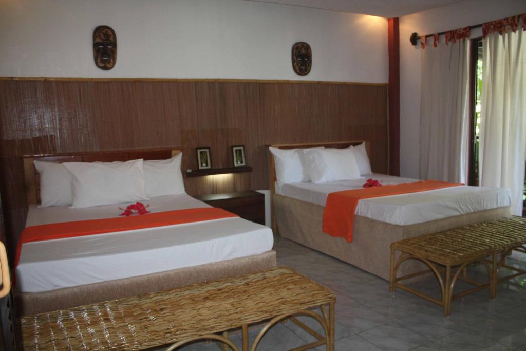 Cooper'S Beach Resort Lucbuan Екстериор снимка