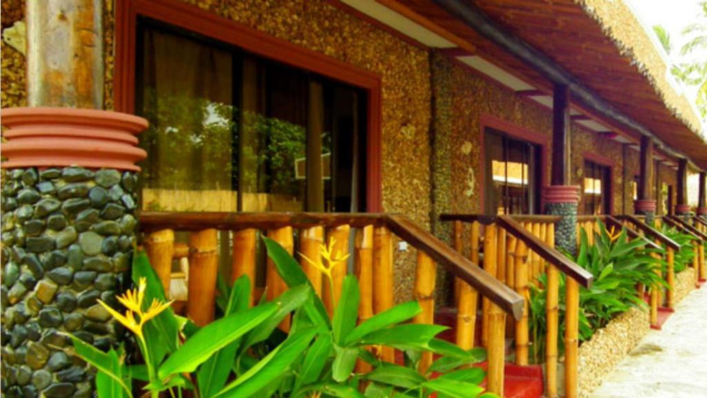 Cooper'S Beach Resort Lucbuan Екстериор снимка