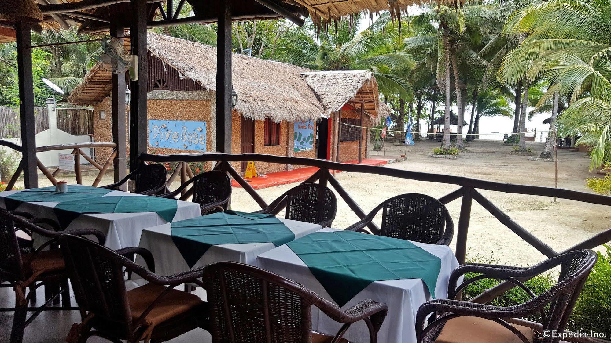 Cooper'S Beach Resort Lucbuan Екстериор снимка
